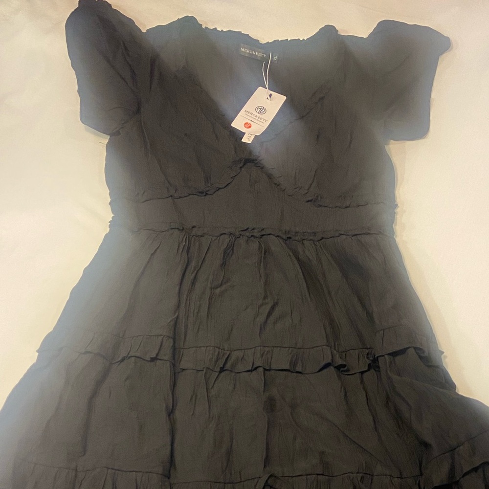 Black Tiered V-Neck Midi Dress with Short Sleeves